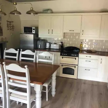 The Old Thatch, Lemybrien * Вотафорд