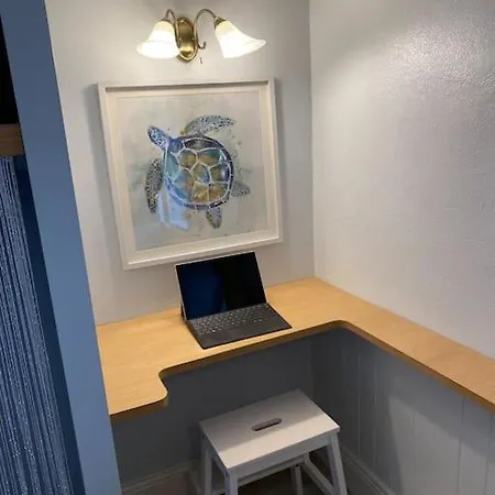 The Old Thatch, Lemybrien *