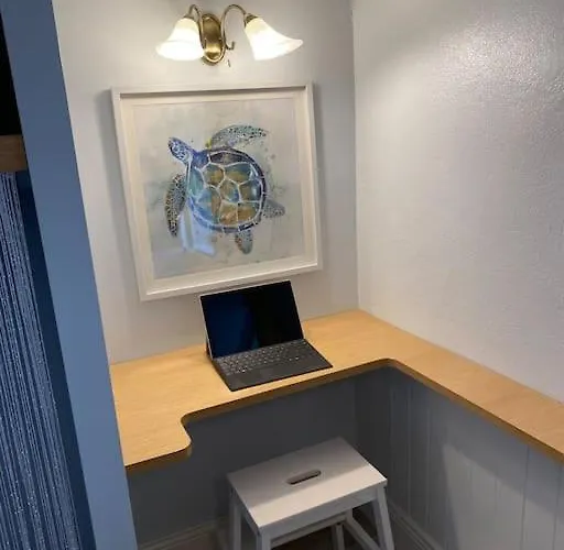 The Old Thatch, Lemybrien *